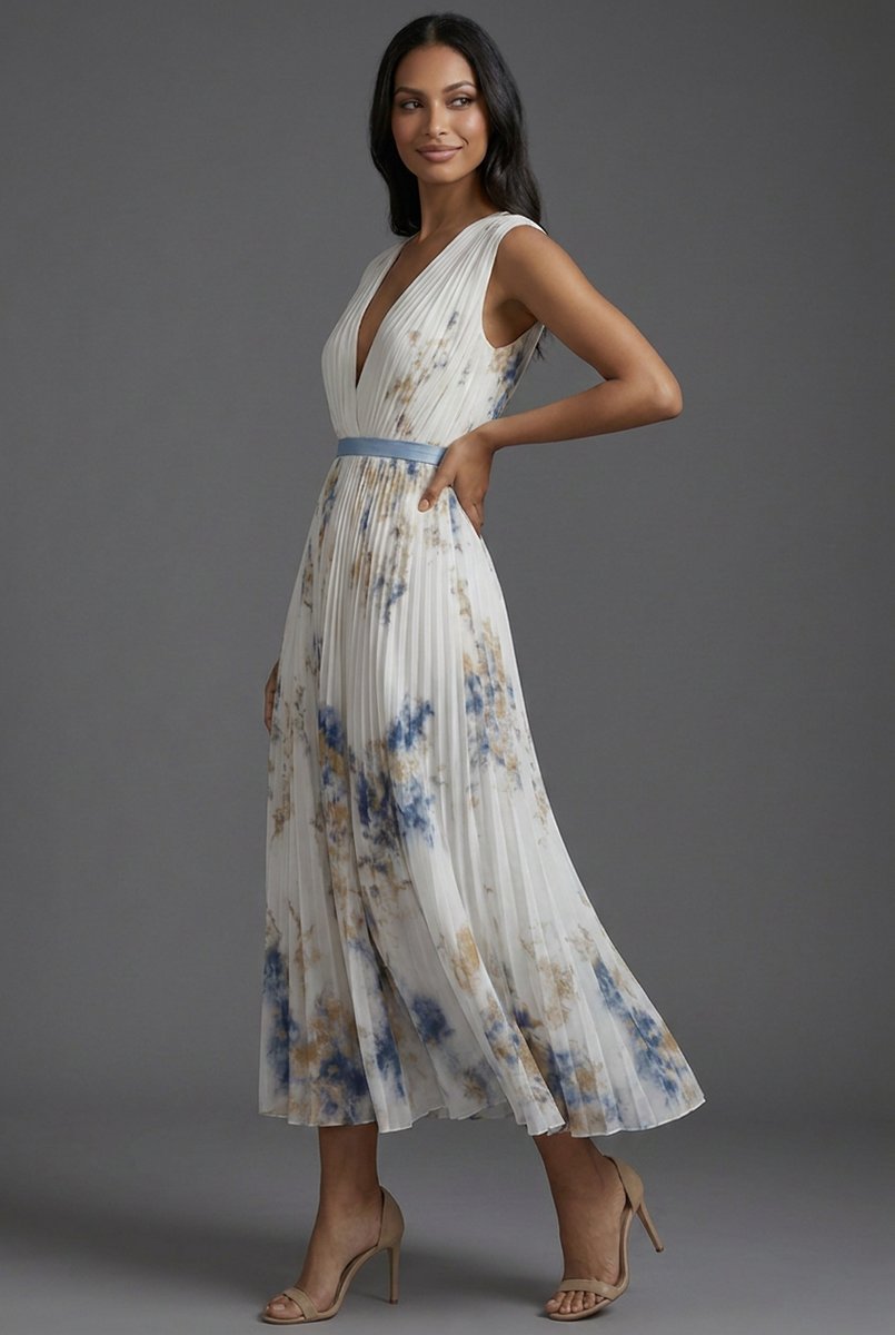 Floral pleated midi dress in white - side