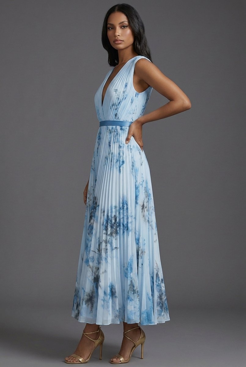 Floral pleated midi dress in light blue - side