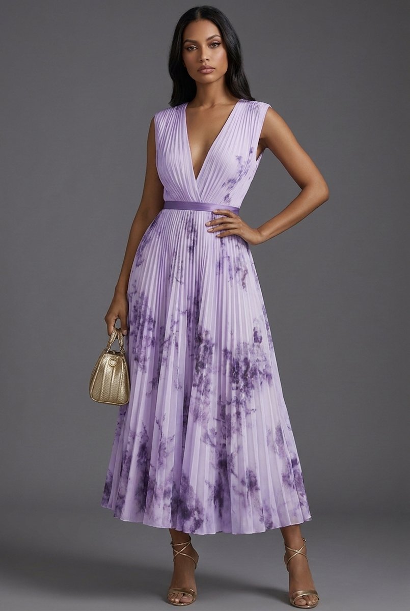 Floral pleated midi dress in lilac - front