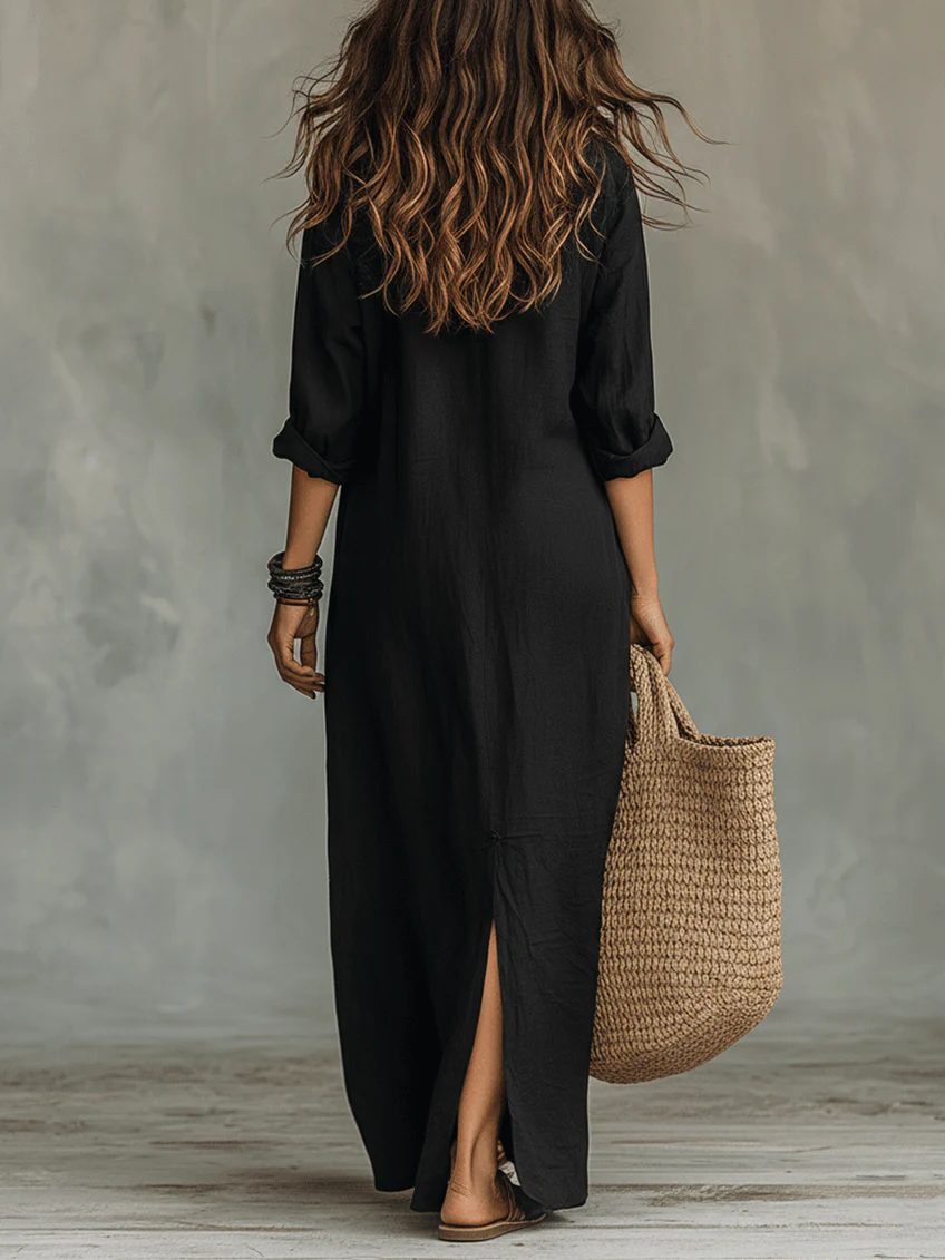 Flowing floor-length maxi dress in black - side