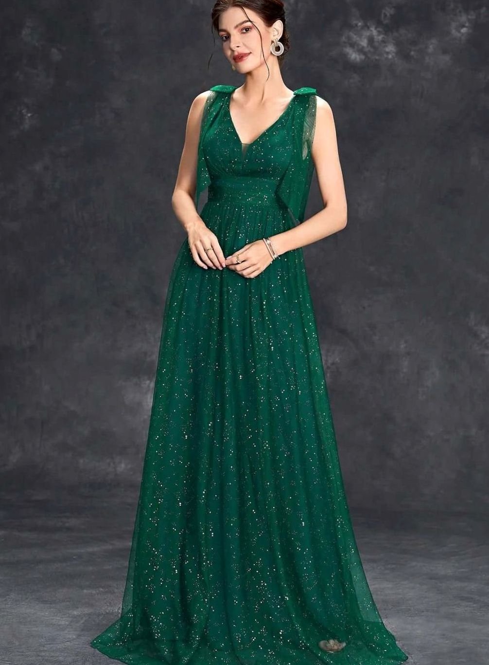 Glitter maxi dress with V-neck and tulle skirt in Green