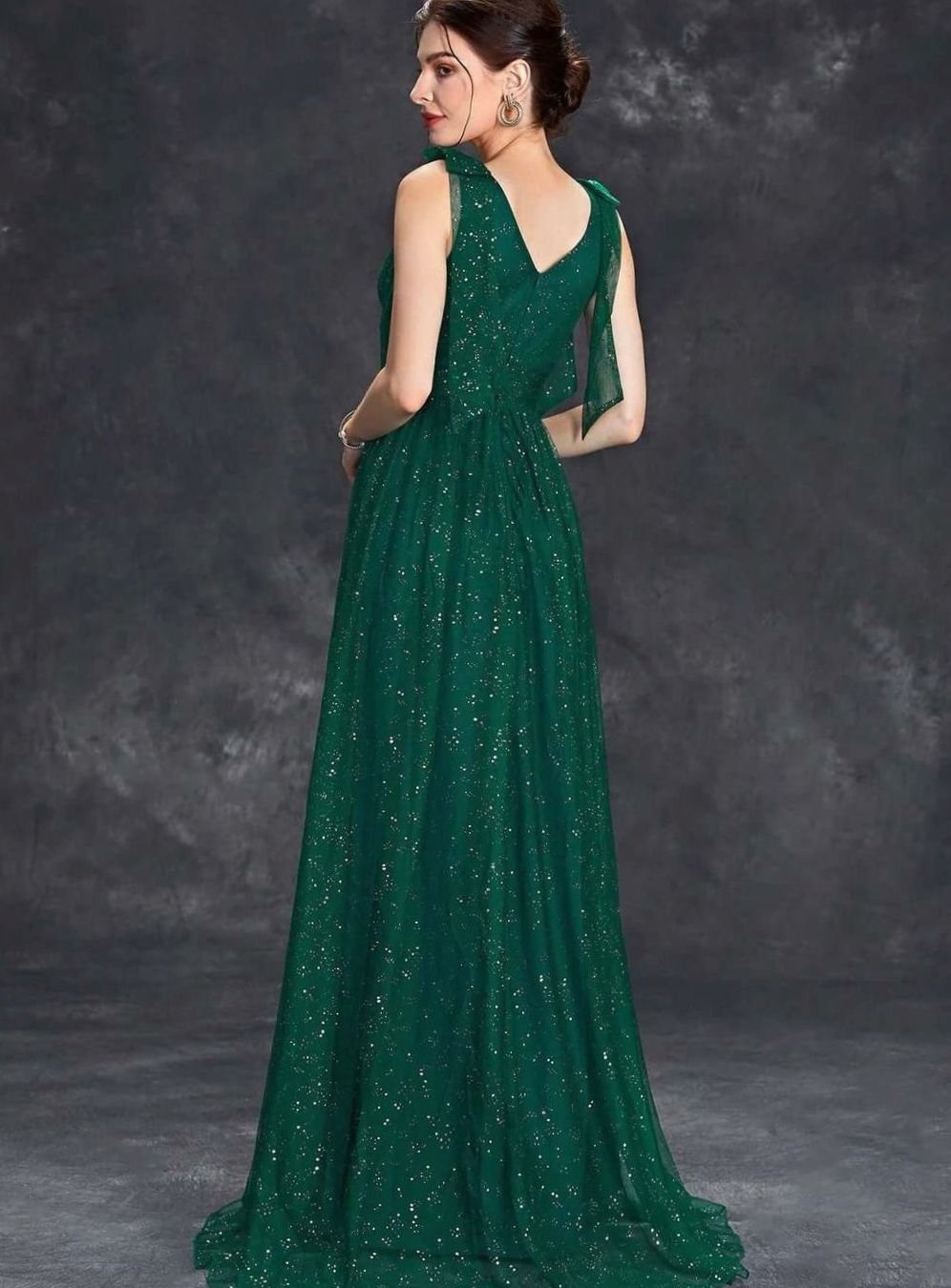Glitter maxi dress with V-neck and tulle skirt in Green