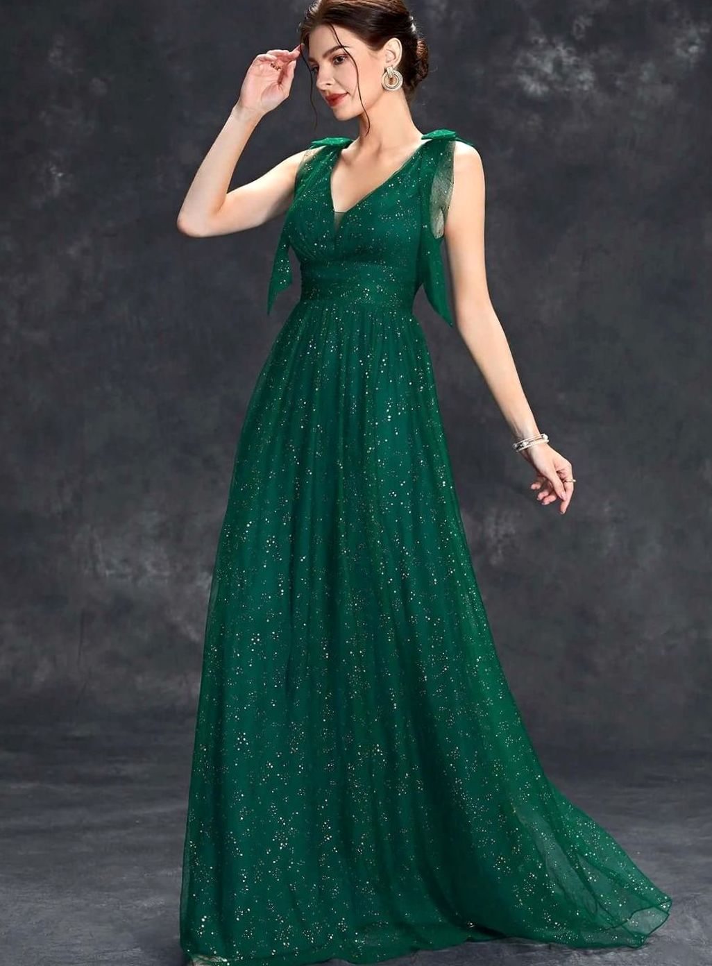 Glitter maxi dress with V-neck and tulle skirt in Green