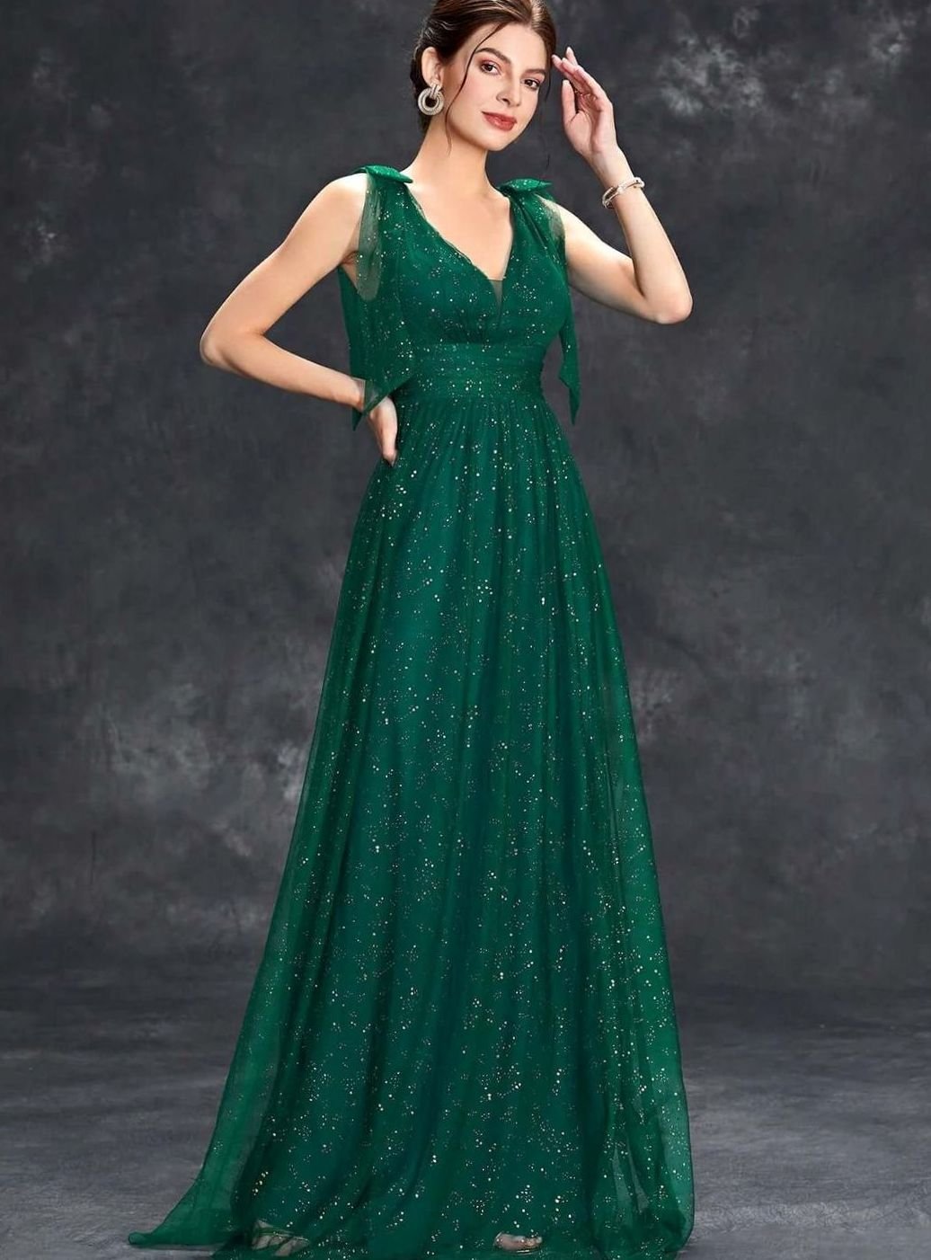 Glitter maxi dress with V-neck and tulle skirt in Green