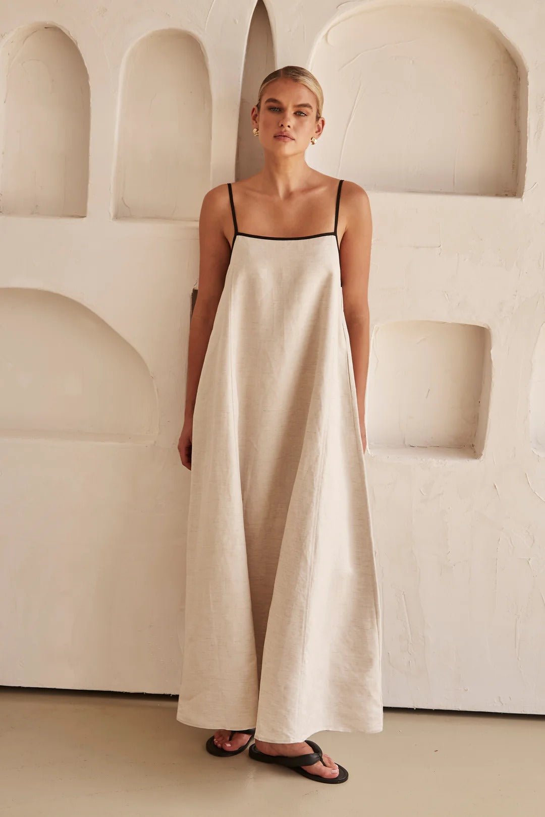 Linen-blend maxi dress in cream - back
