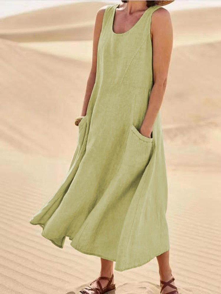 Linen-look midi dress in green - front