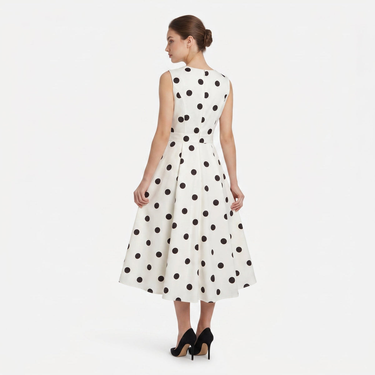 Polka dot midi dress in white - back