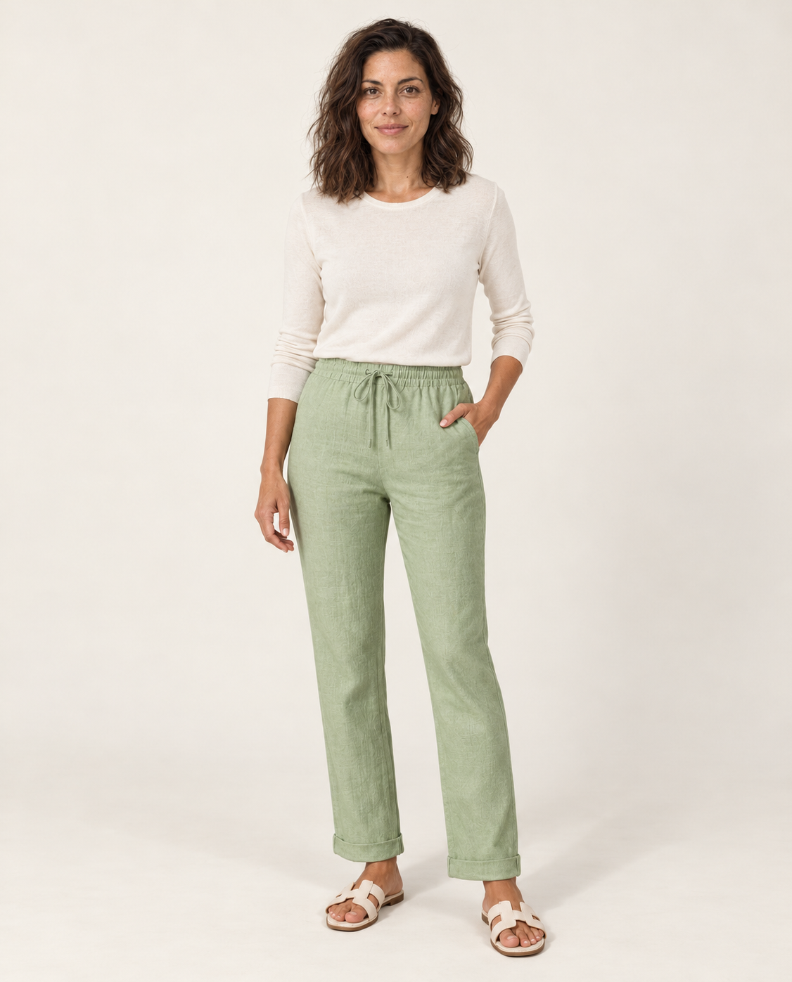 Straight leg linen-blend pants with drawstring waist in green